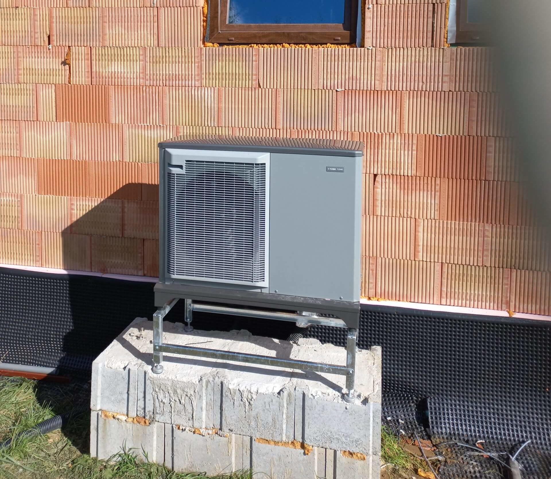T NIBE F2040 8 VVM320 Novostavba RD Hr dek Gast Vyt p n cz t-nibe-f2040-8-vvm320-novostavba-rd-hr-dek-gast-vyt-p-n-cz