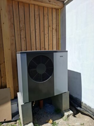 Realizace TČ NIBE S2125-8 + VVMS320 Pstruží